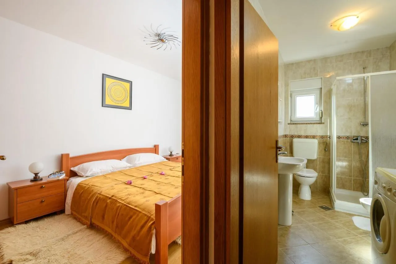 Mare - Apartment Pula Center Croatia