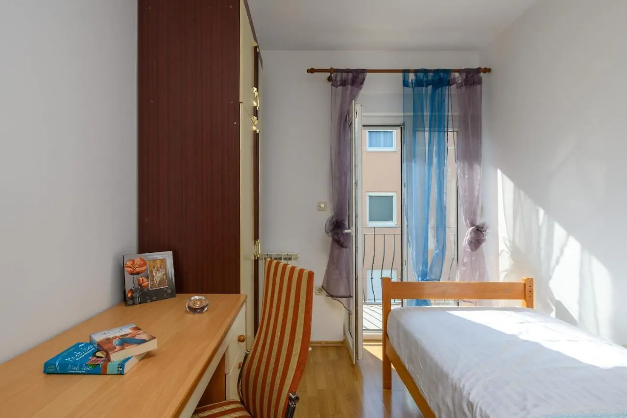Mare - Apartment Pula Center
