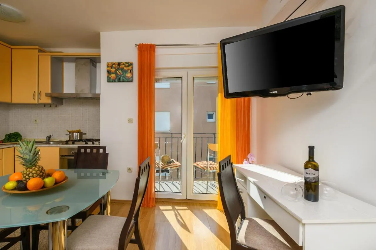 Mare - Apartment Pula Center